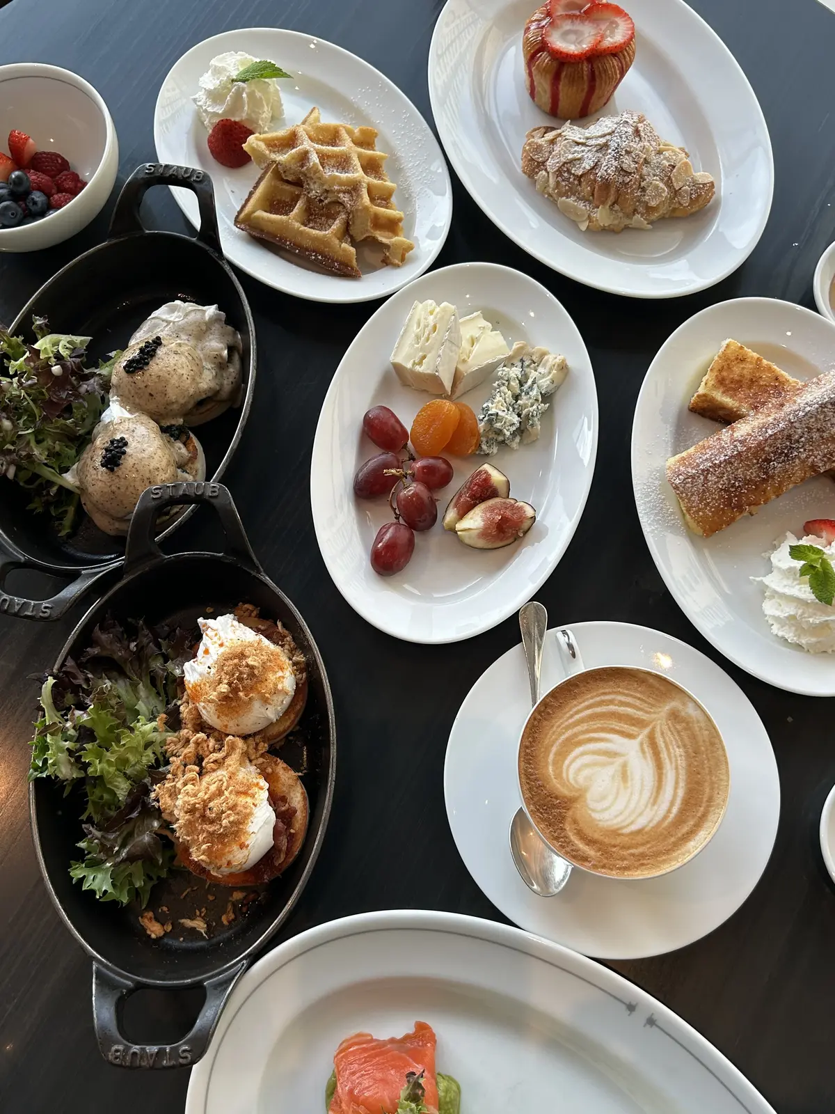 ウォルドーフアストリアの朝食　　Waldorf Astoria Bangkok  バンコク