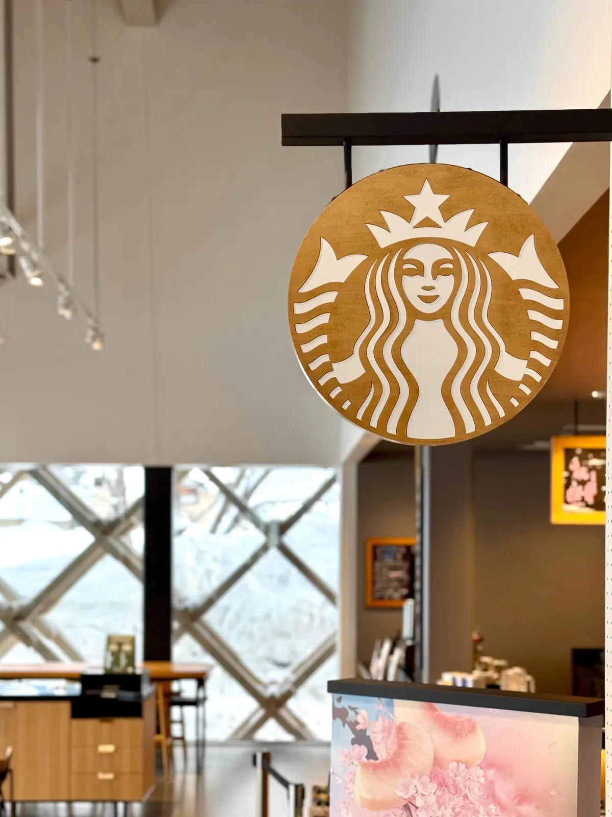 長野県　白馬村　スターバックスコーヒー　スノーピーク　カフェ