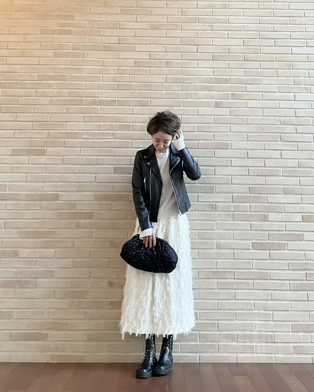 冬のおしゃれが華やぐ！女らしさ格別「大人のスカート」コーデ