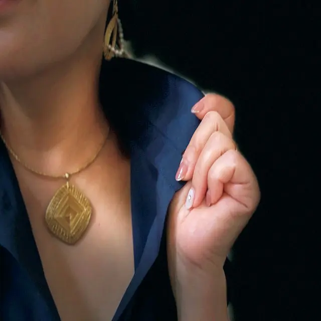 植物素材＂黄金の草＂の アクセサリーでエシカルに