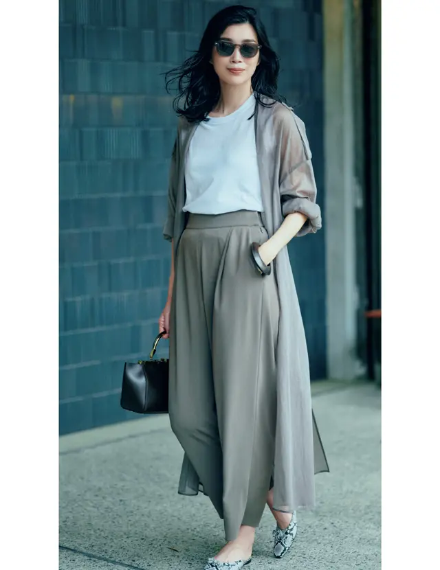 すっきりとしたデザインのゴムベルトパンツコーデのゆうき