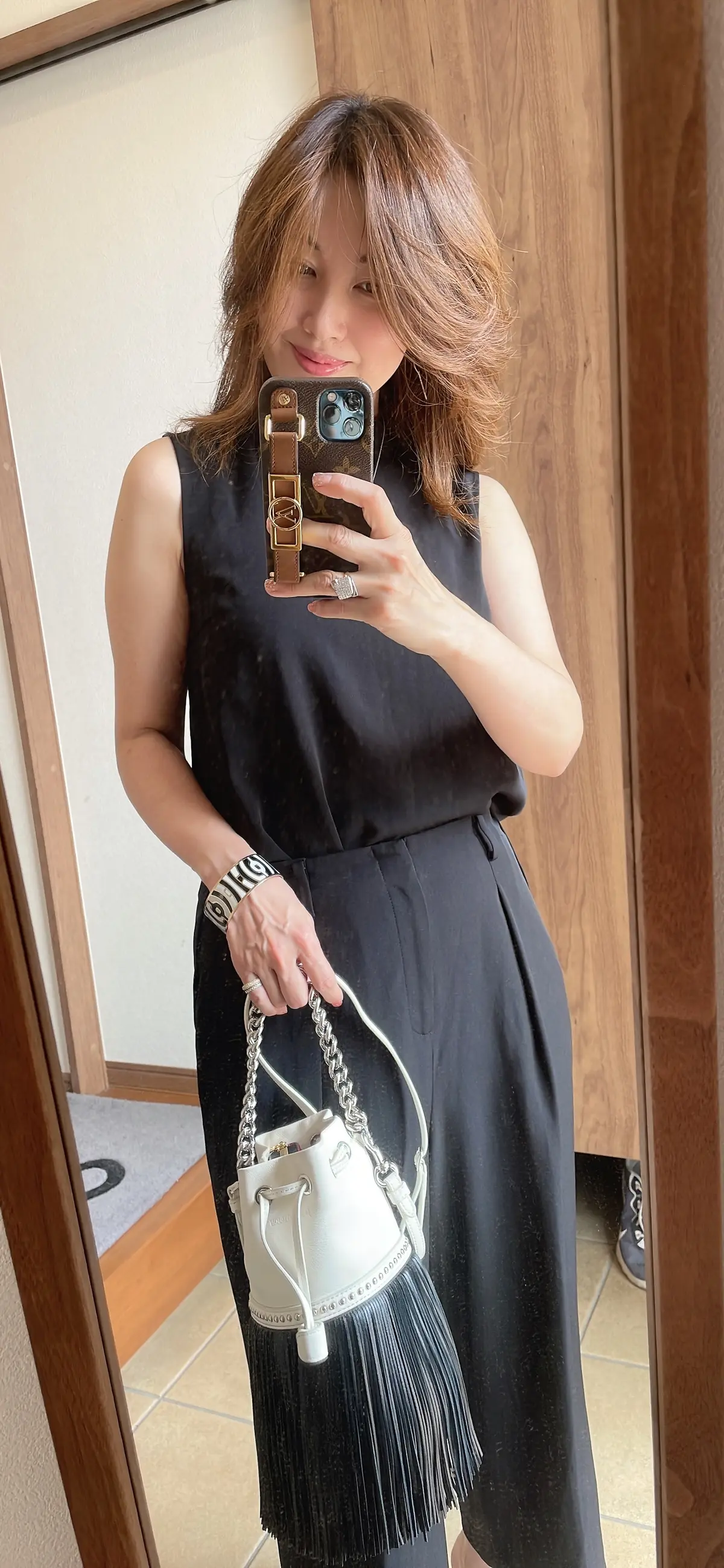 やっぱり好き！夏のモノトーンコーデの画像_5