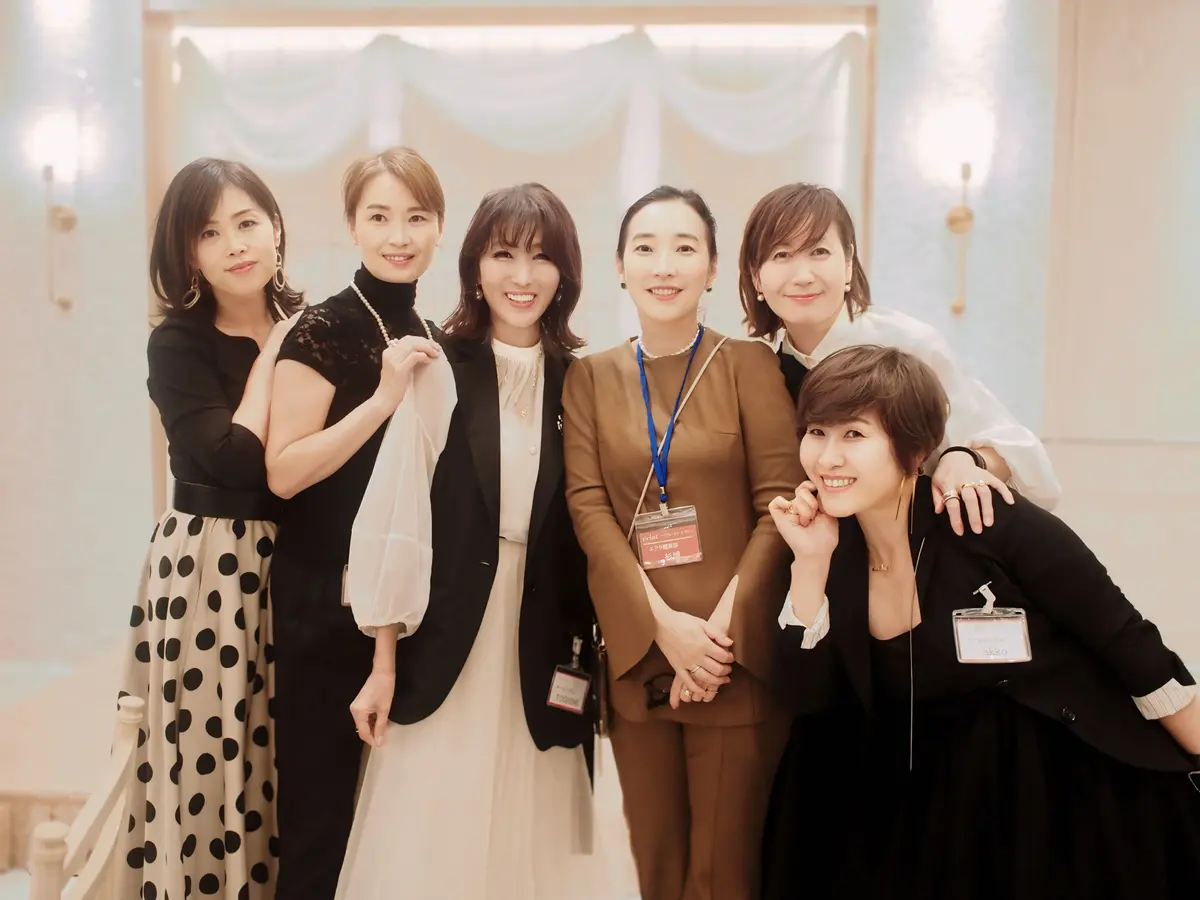 Jマダム集結！大人の華やかジレでソワレ・の画像_18