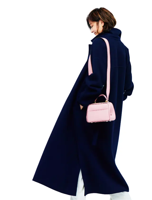 さりげないのに素敵なコーデの富岡佳子