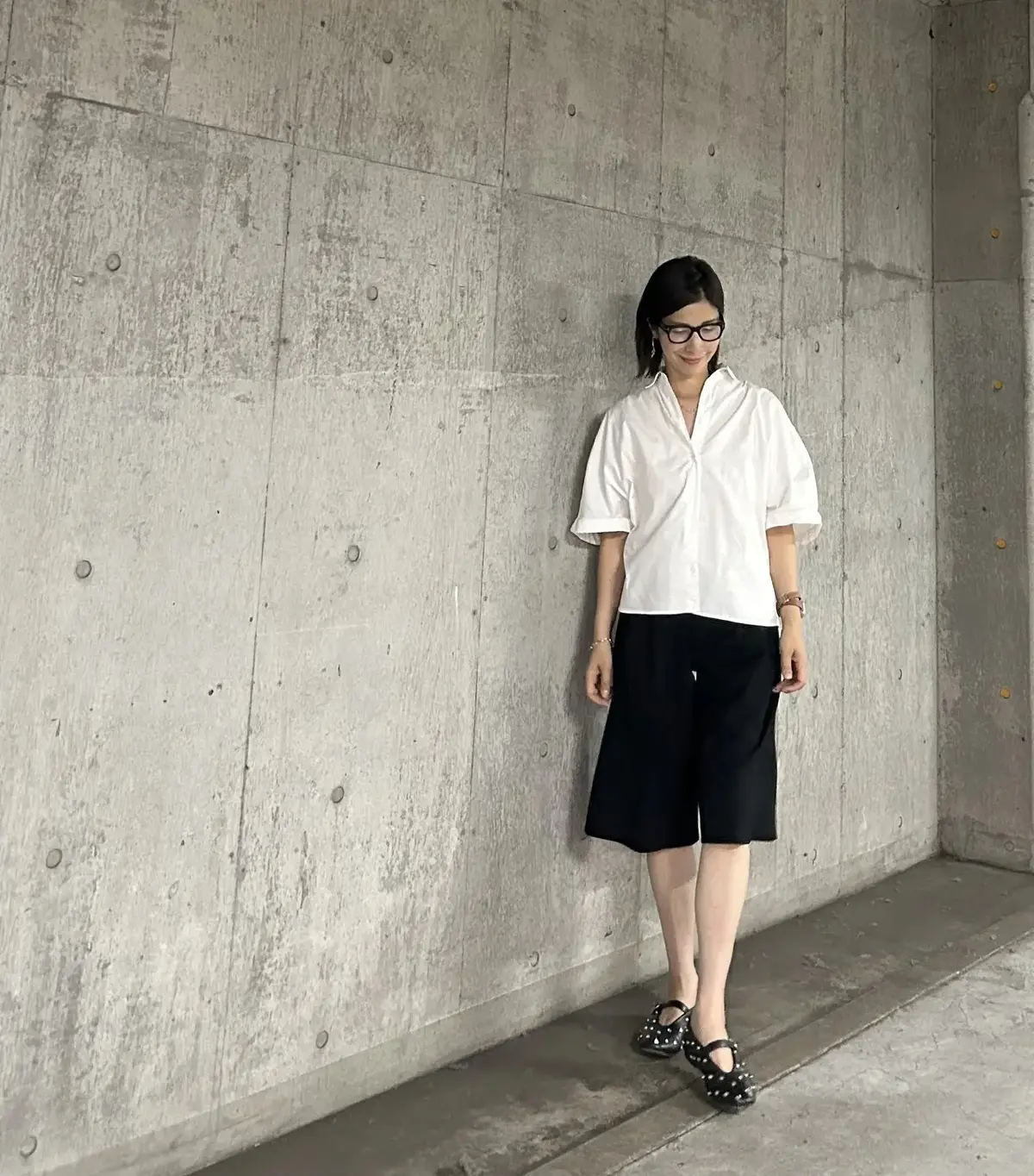 ZARA シャツ・パンツ愛用　エクラ華組 綾部佳世さん