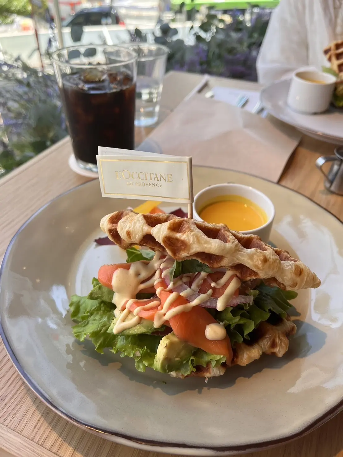 カフェめぐりと推し活の画像_4