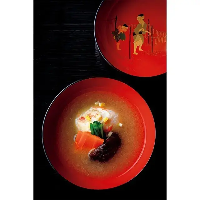 昼・夜の懐石料理から。東海道五十三次を描いた絵替わりのお椀で供される、