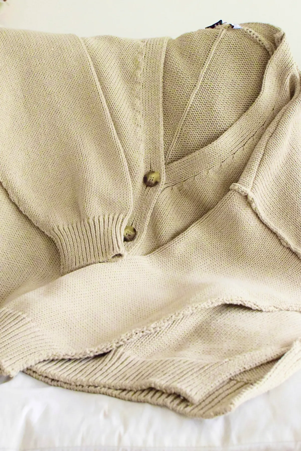 éclat エクラ　Jマダム　トモコ　知子　ブログ　札幌　北海道　ザラ　ZARA カーディガン　ベージュ