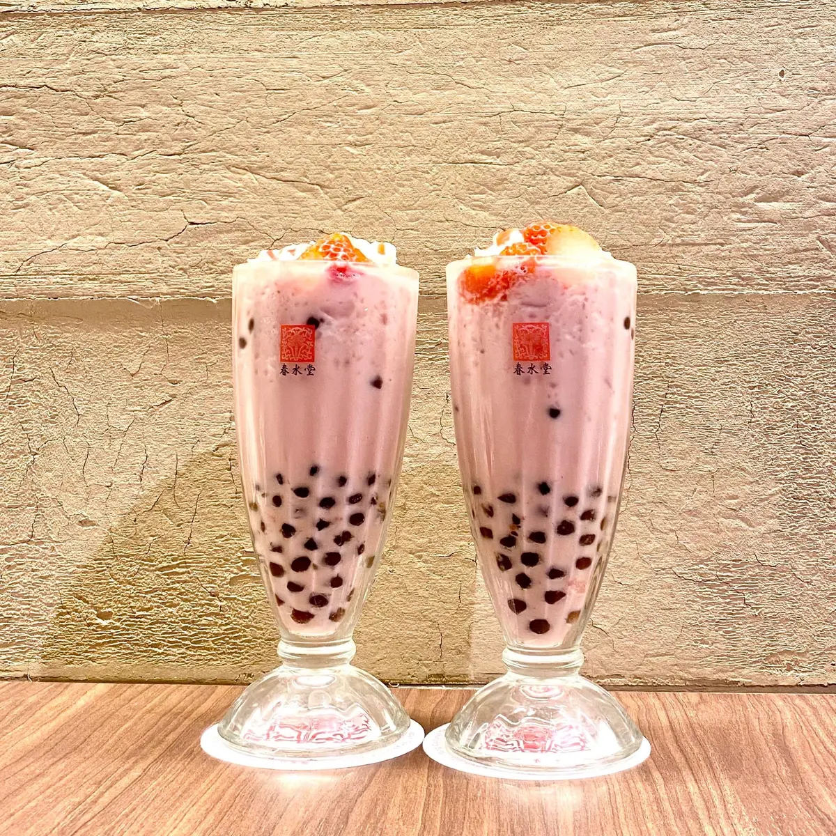 苺タピオカミルクティー