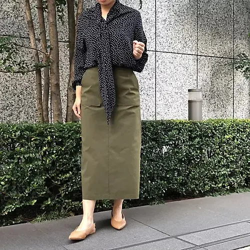 E by eclat 撥水Iラインスカート ￥17,600