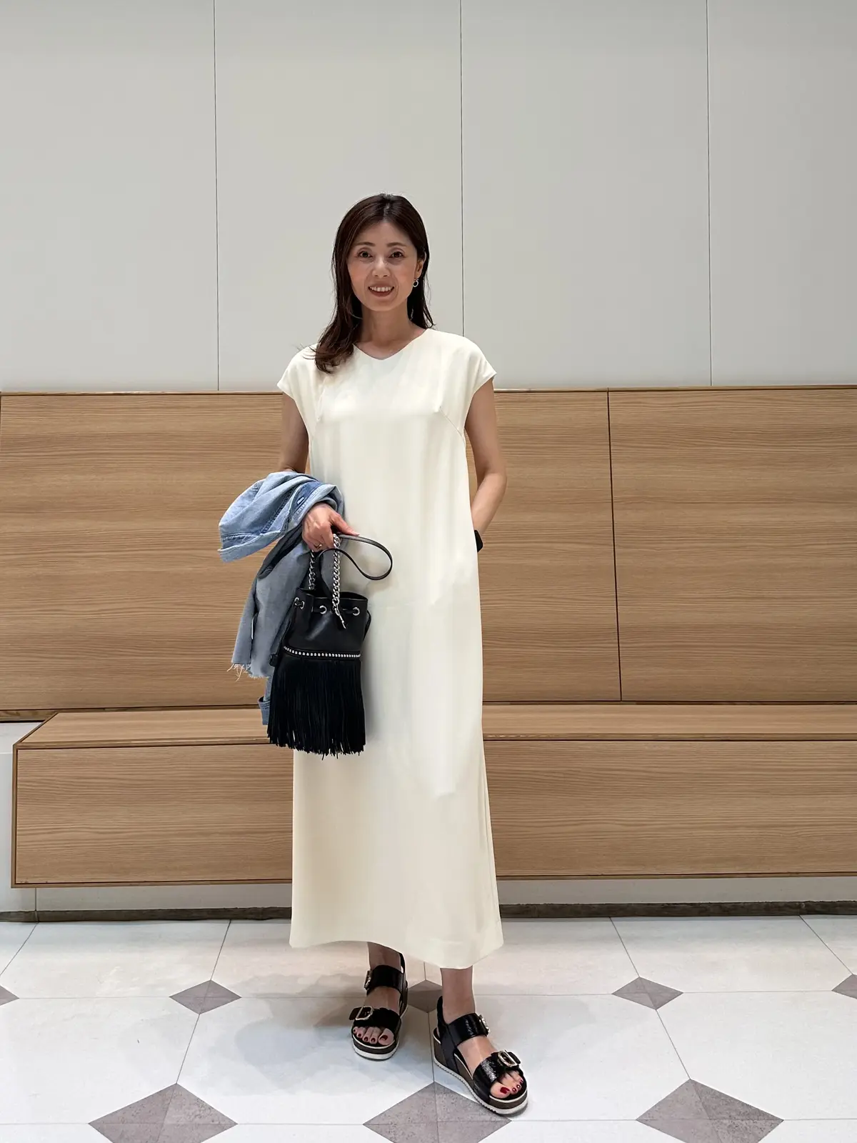 羽織ものに最適なデニムシャツの画像_7