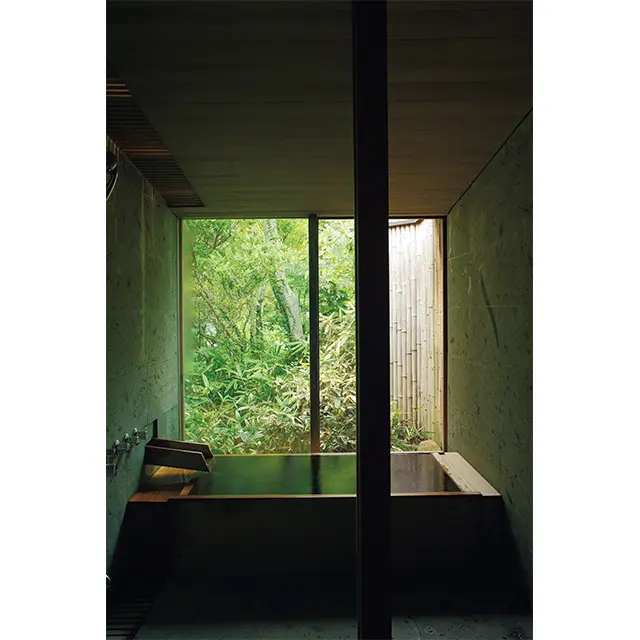 全9室のうち6室に自家源泉かけ流しの檜風呂が備わる