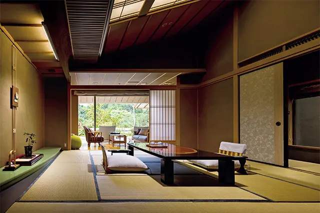 露天風呂とテラスつきの和室