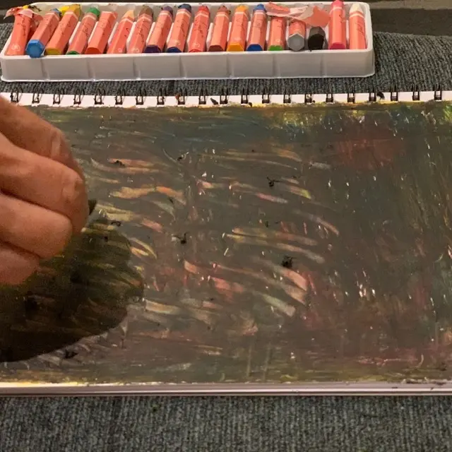 「くれよんのくろくん」登場！黒で塗り潰す