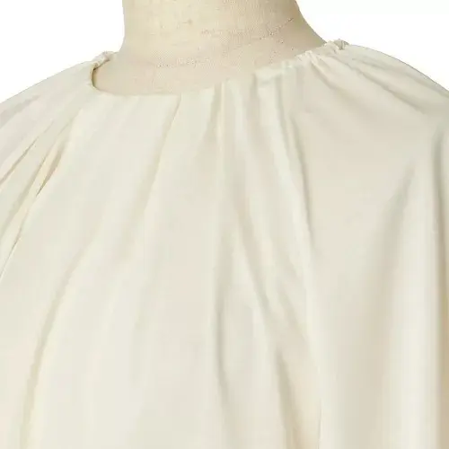 富岡佳子さんがまとう、「E by éclの画像_5