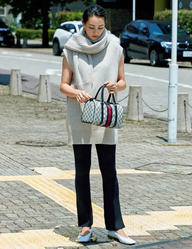 アンスクリアのツインニットコーデのRINA