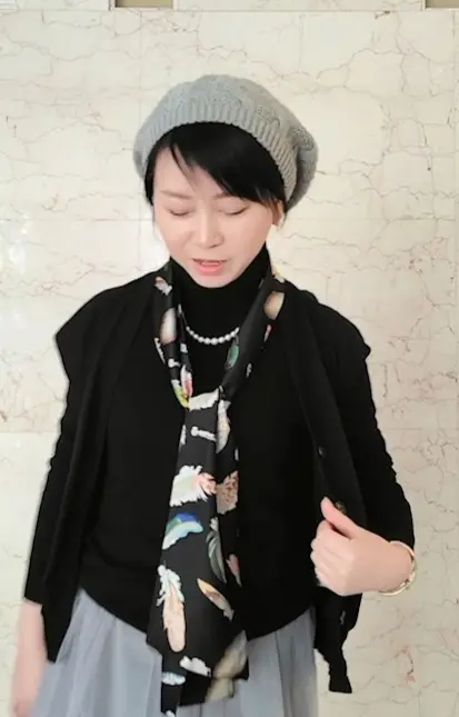 こっそり暖かいニットジレ＆ボウタイスカーの画像_3