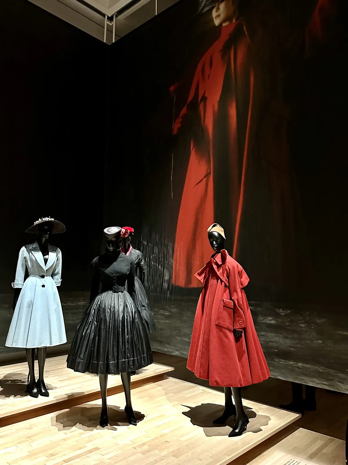 「クリスチャン・ディオール、夢のクチュリエ」クリスチャン・ディオールのデザイン