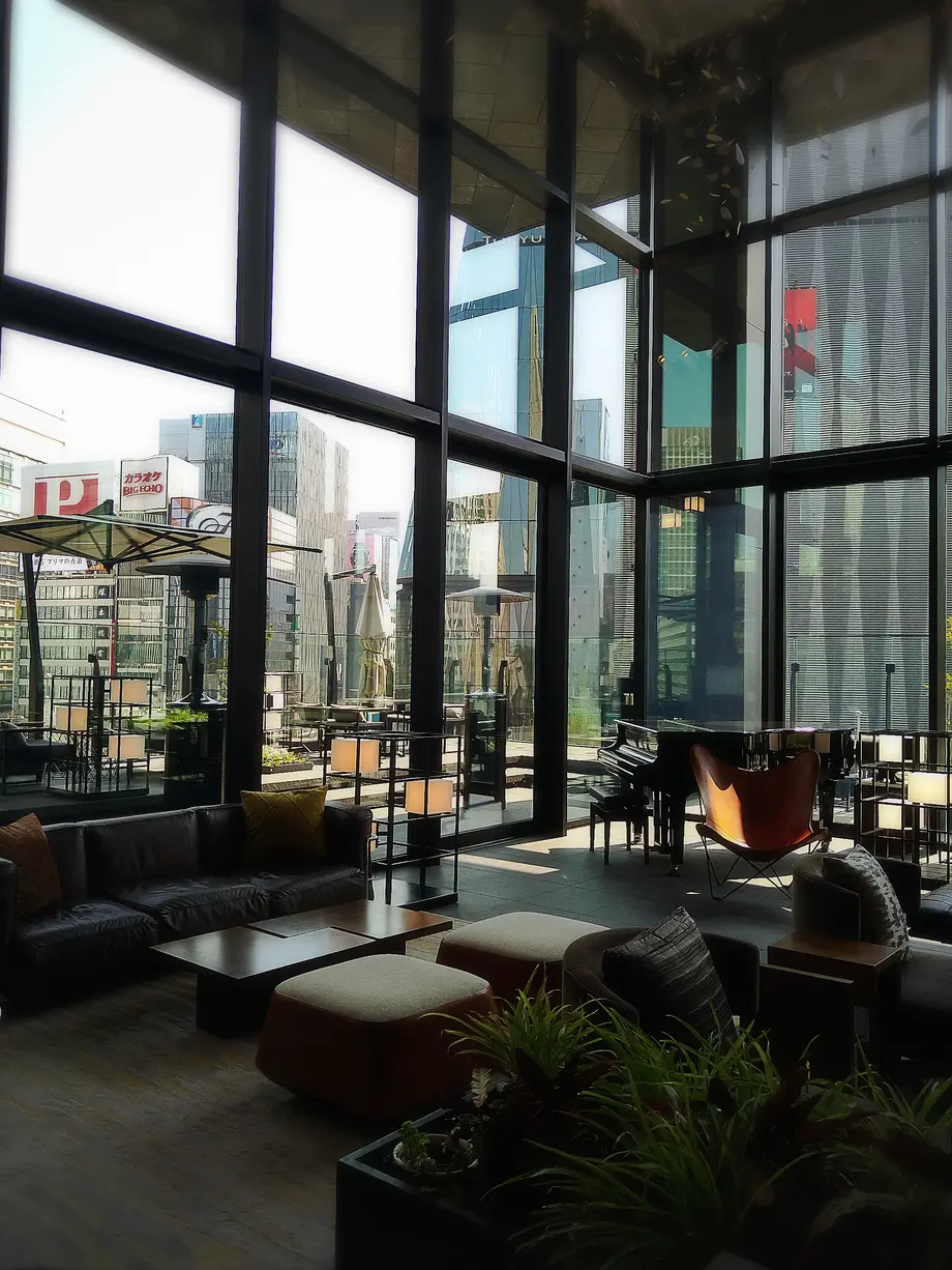 ゲートホテル東京のラウンジ