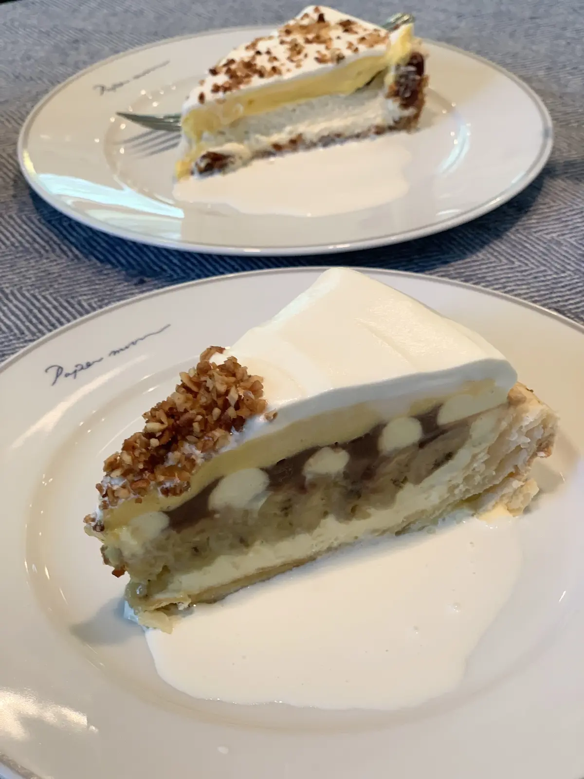 ペーパームーン山中湖　　バナナカスタードパイ　人気　カフェ