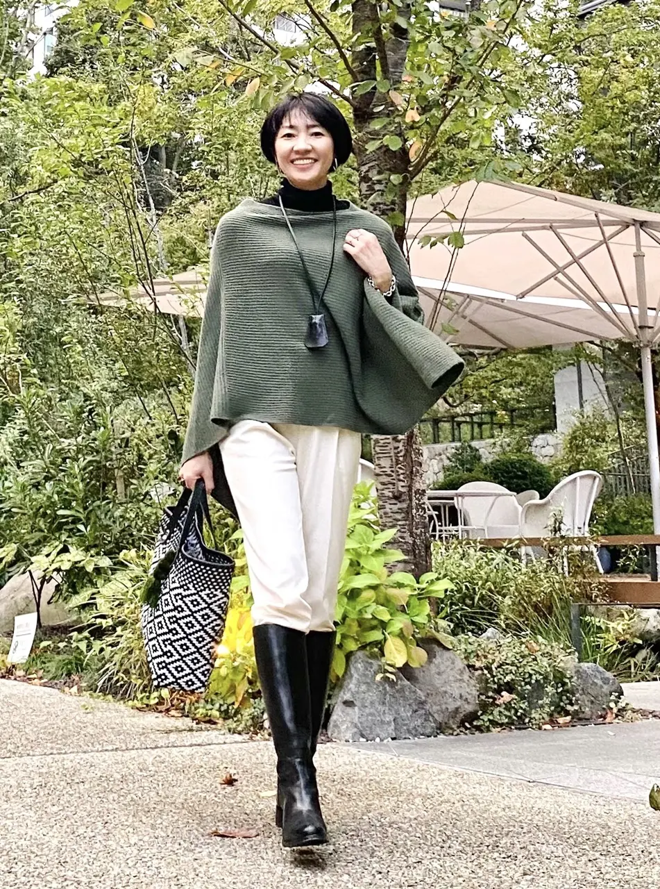 Allude ポンチョコーデ①