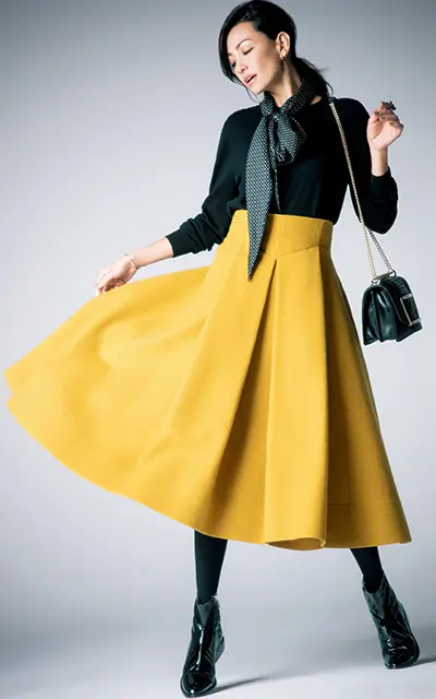 ふんわりスカートとショートブーツ