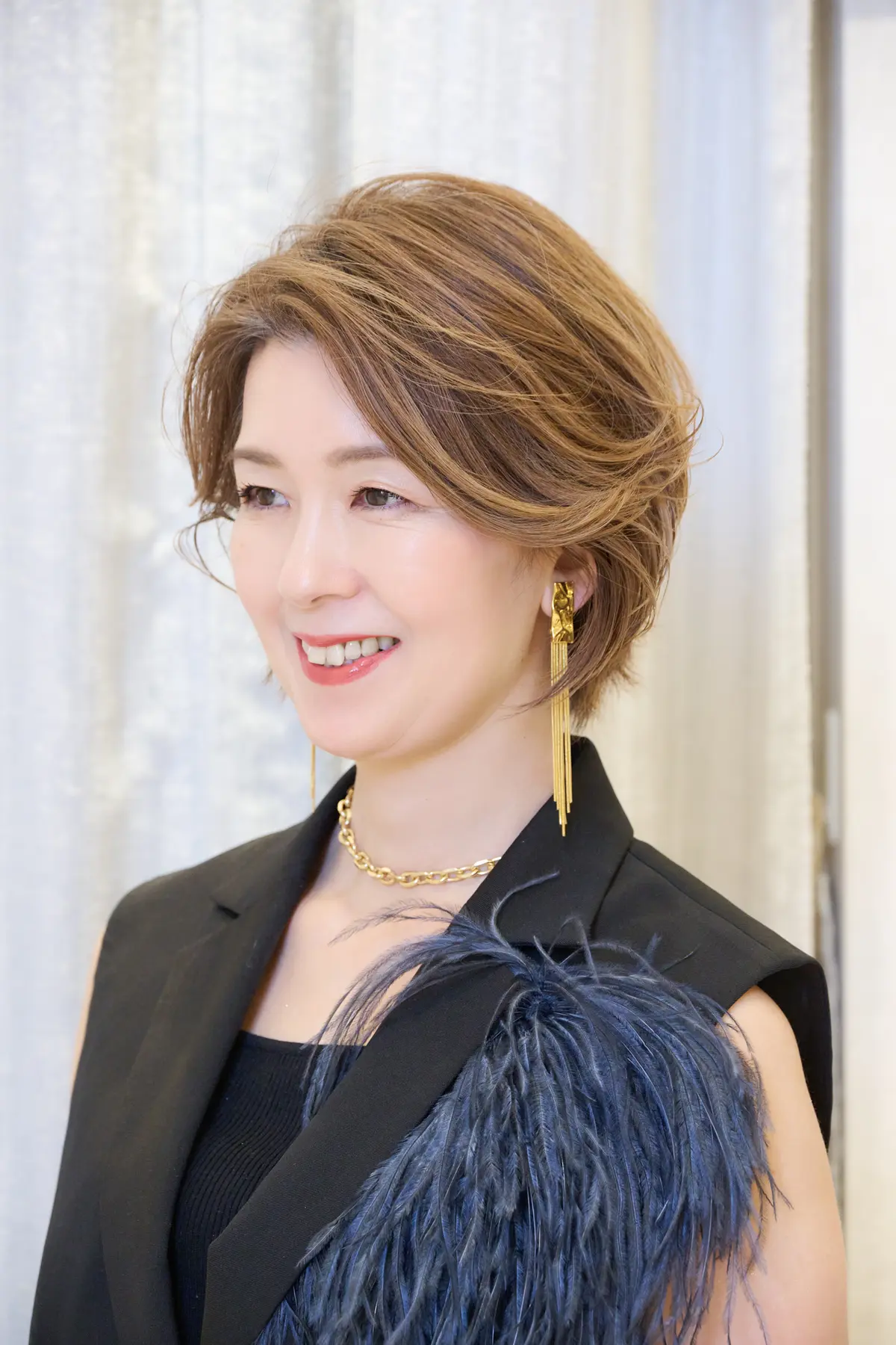 フレアスカートでつくる50代の冬のパーテの画像_4