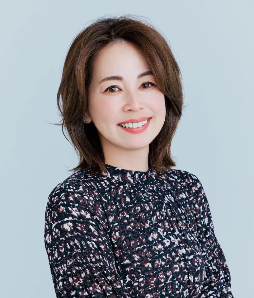 Webエクラ 前から見たボブヘアスタイル