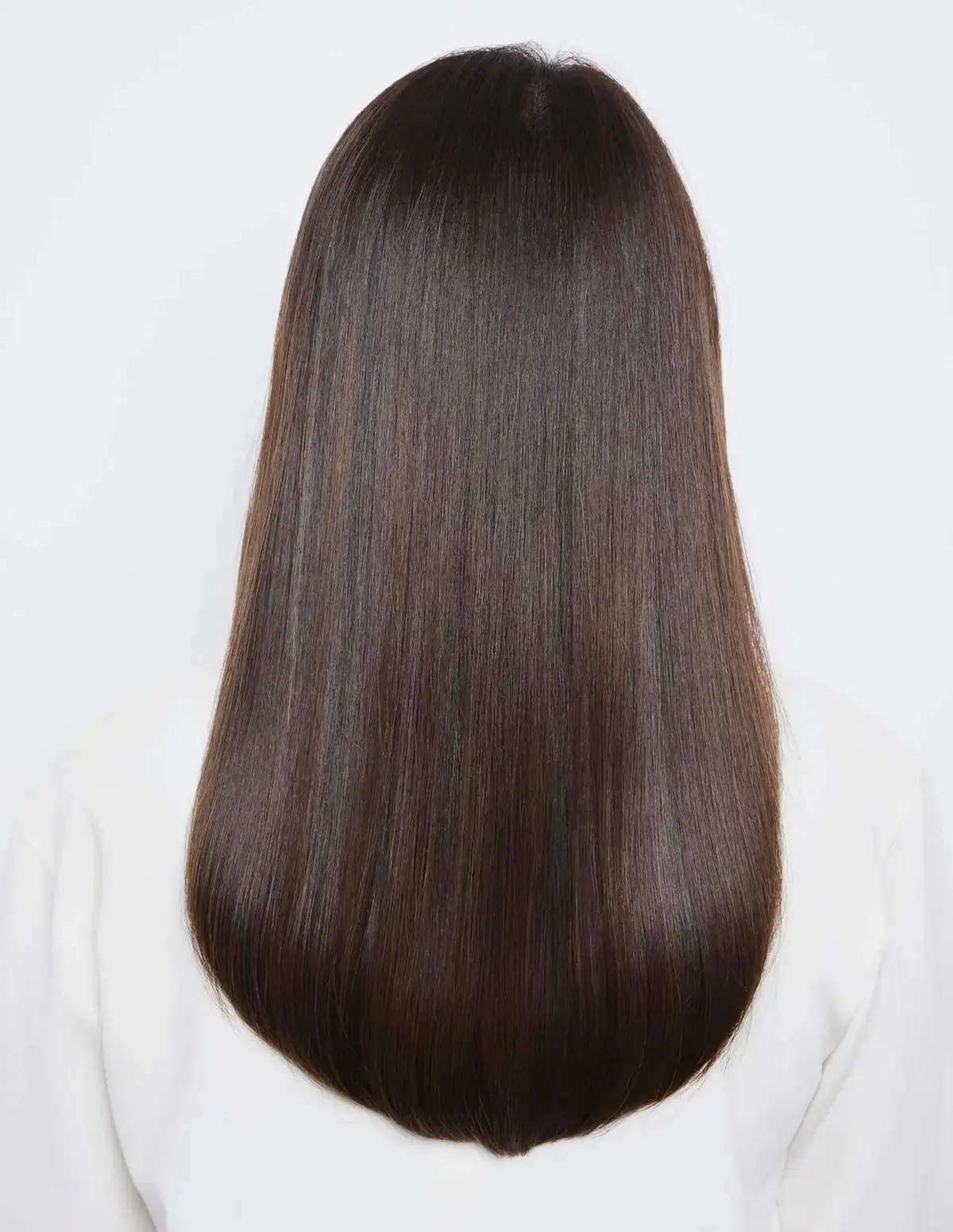 後ろ姿にも自信を持てる！トリートメントしながら髪を伸ばす「ピコストレート」