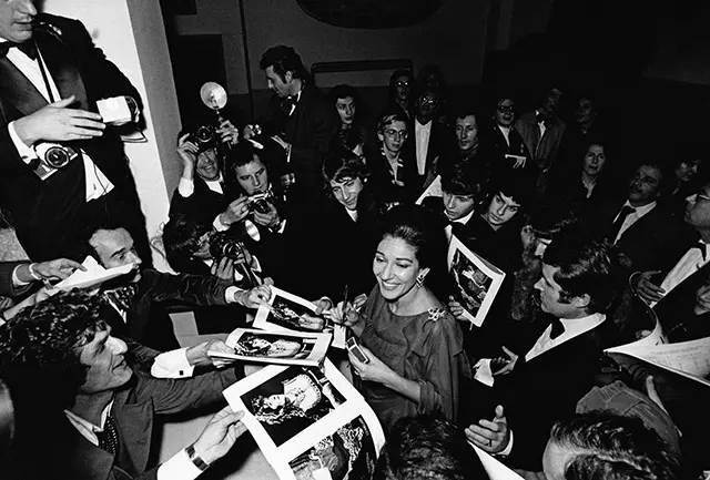 歌に生き、恋に生き……芸術にすべてを捧げの画像_6