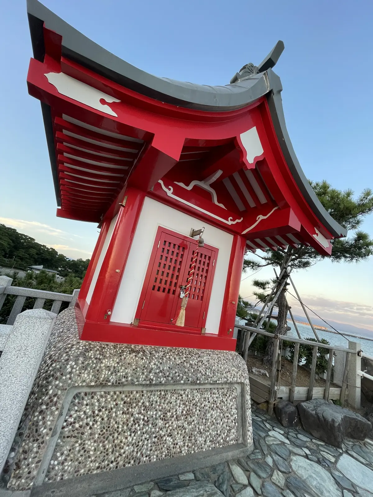 お正月のデニムスタイルはバレルレッグで決の画像_7