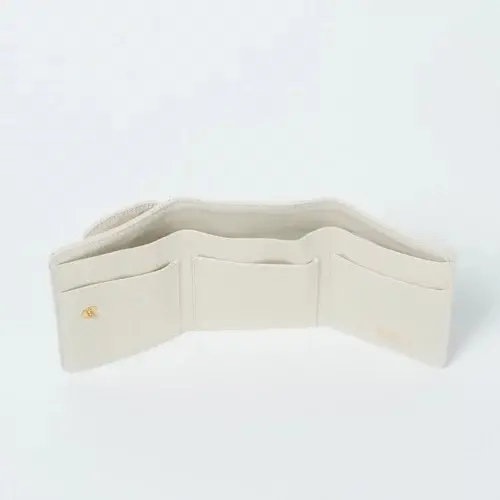 伝説のお財布にエクラ別注カラーができましの画像_2