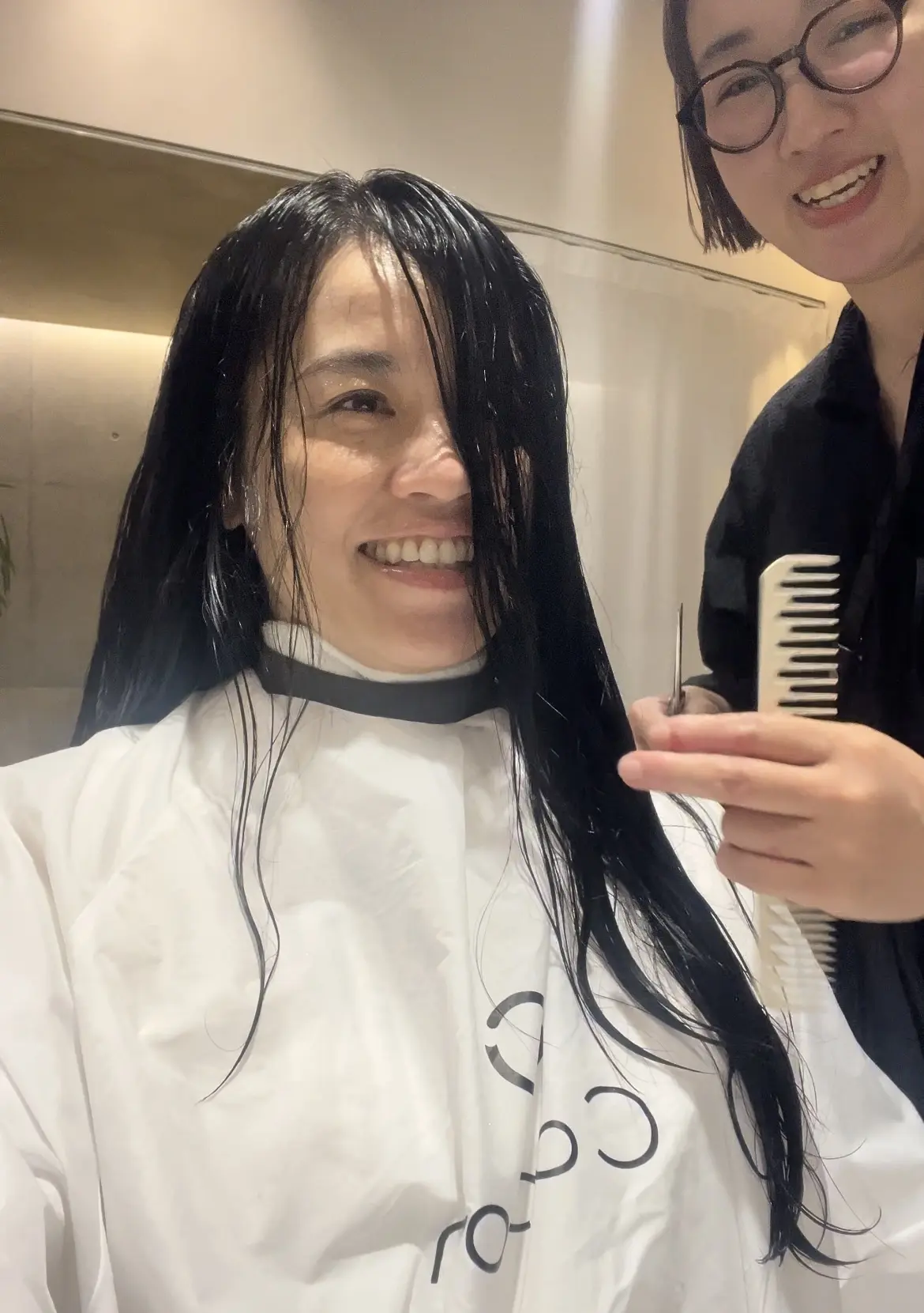 ロングヘアをバッサリ切りました！