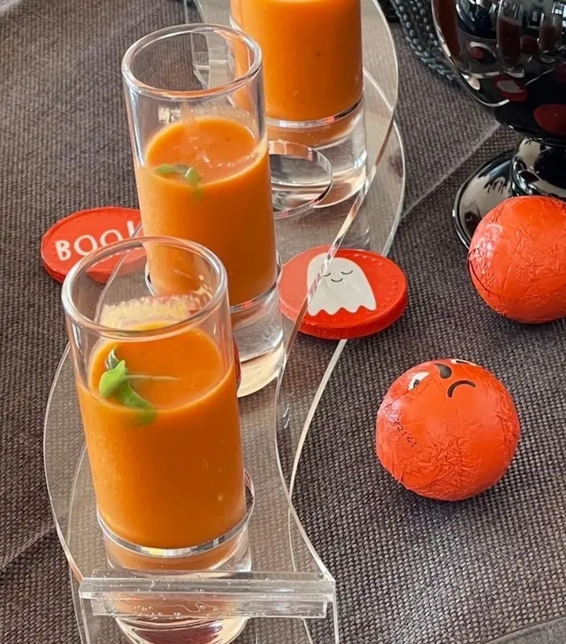 ハロウィンのテーブル　ハロウィンのテーブルコーデ　ハロウィンの器　Jマダムの暮らし　jマダムのおうち時間