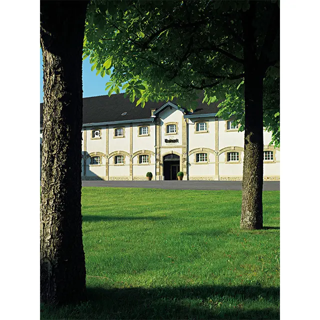 メゾンはランス市に位置