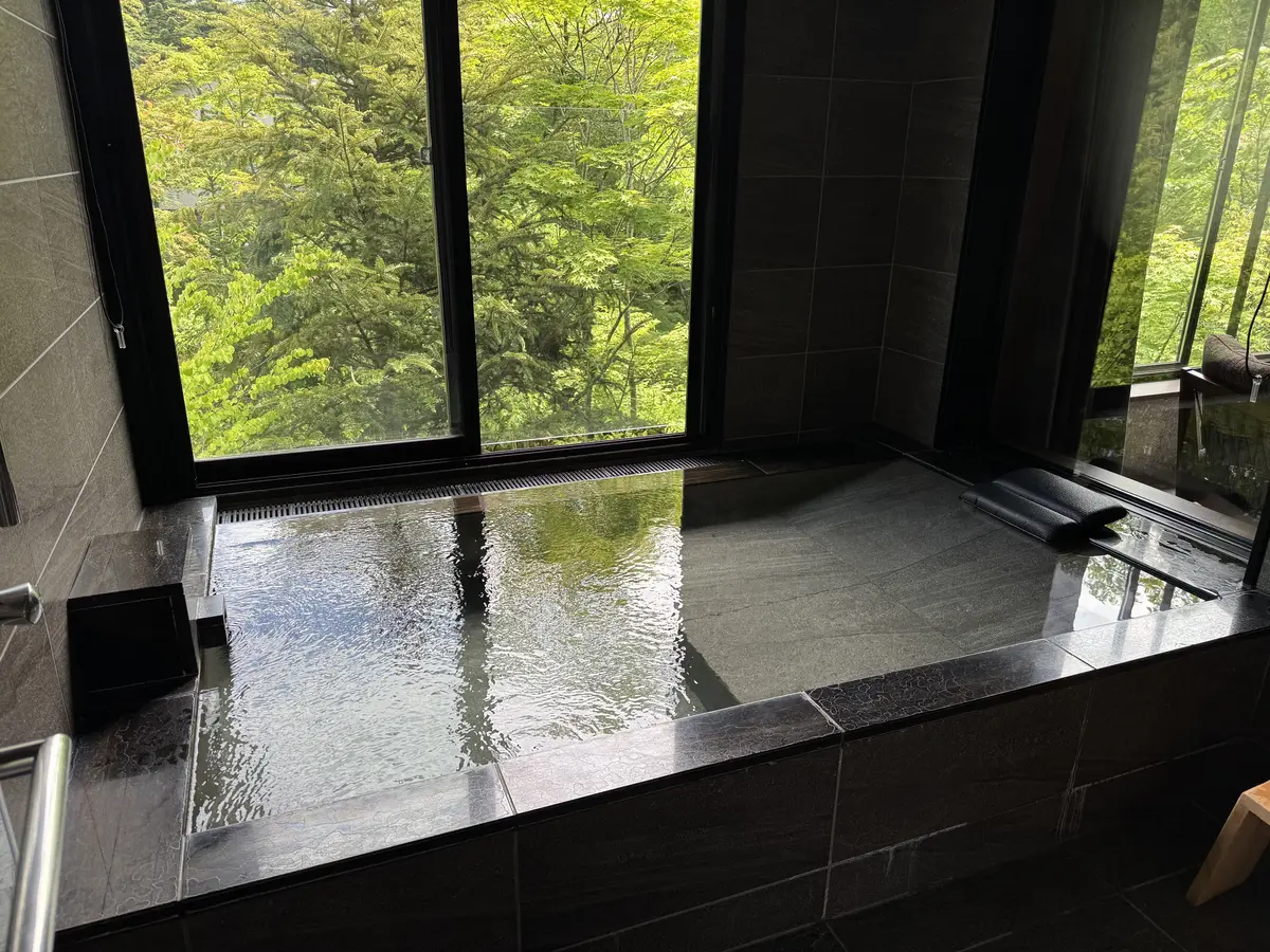 軽井沢の森に溶け込む、「ふふ軽井沢　静養の画像_7