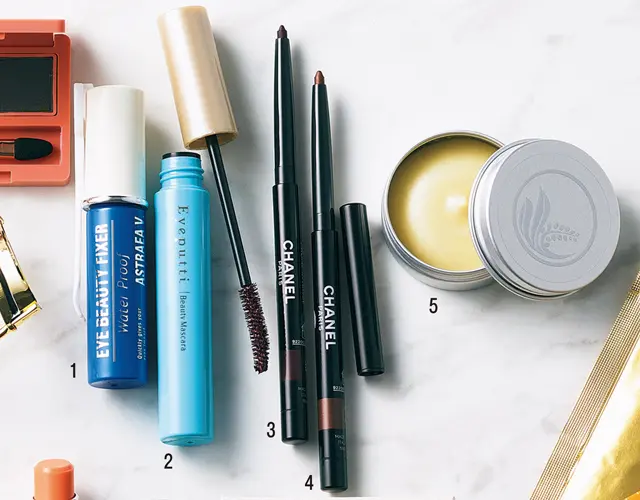 長井かおりさんのポーチの中身