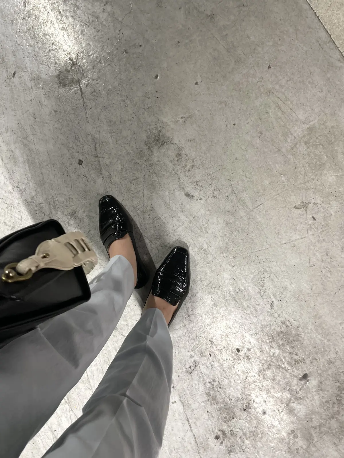 ブラック✖️アイスブルーコーデの画像_3