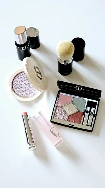 春の新色コスメの画像_1