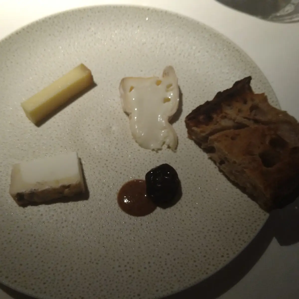 ムッシュアントニー