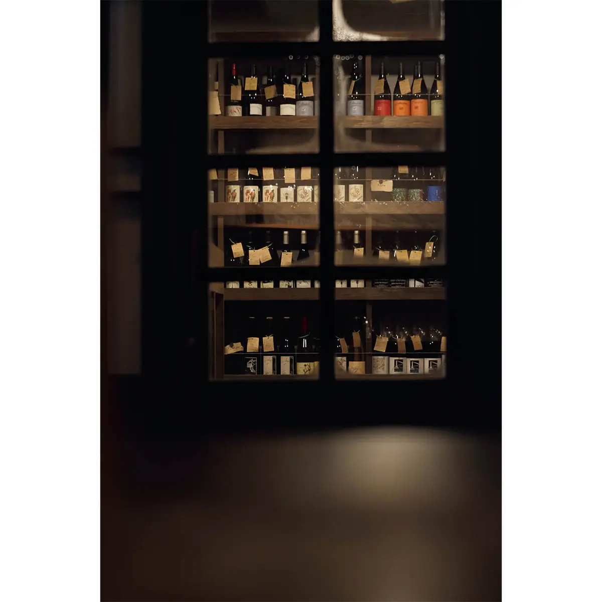 ウォークイ ンのワインセラーもあり