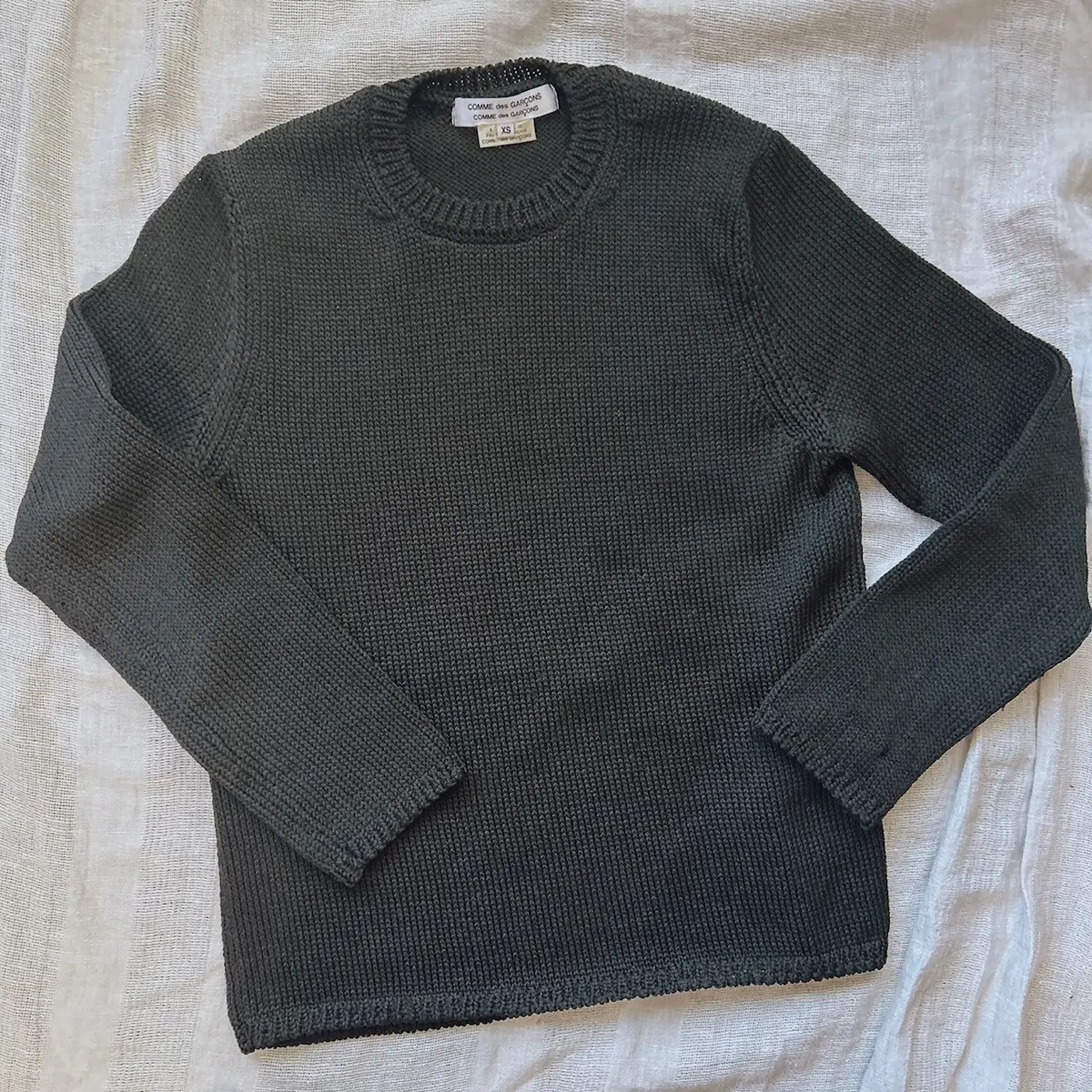 コムデギャルソンコムデギャルソンの黒ニット