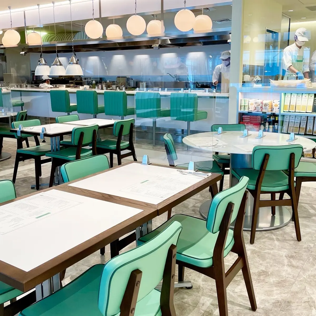 海外の雰囲気が楽しめる♪「リナストアズ」の画像_5