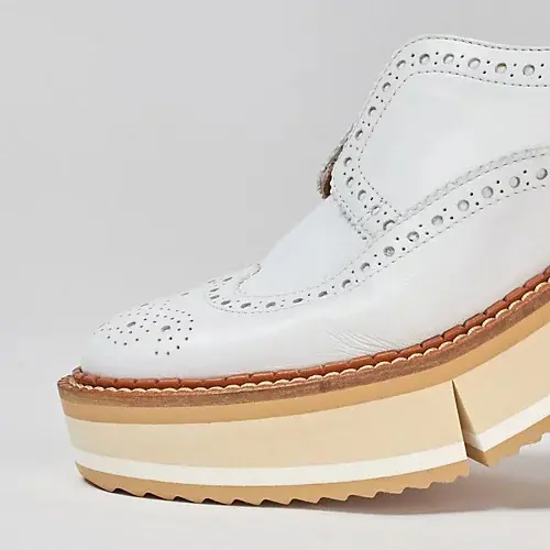 富岡佳子さんがまとう春名品「PIERREの画像_7