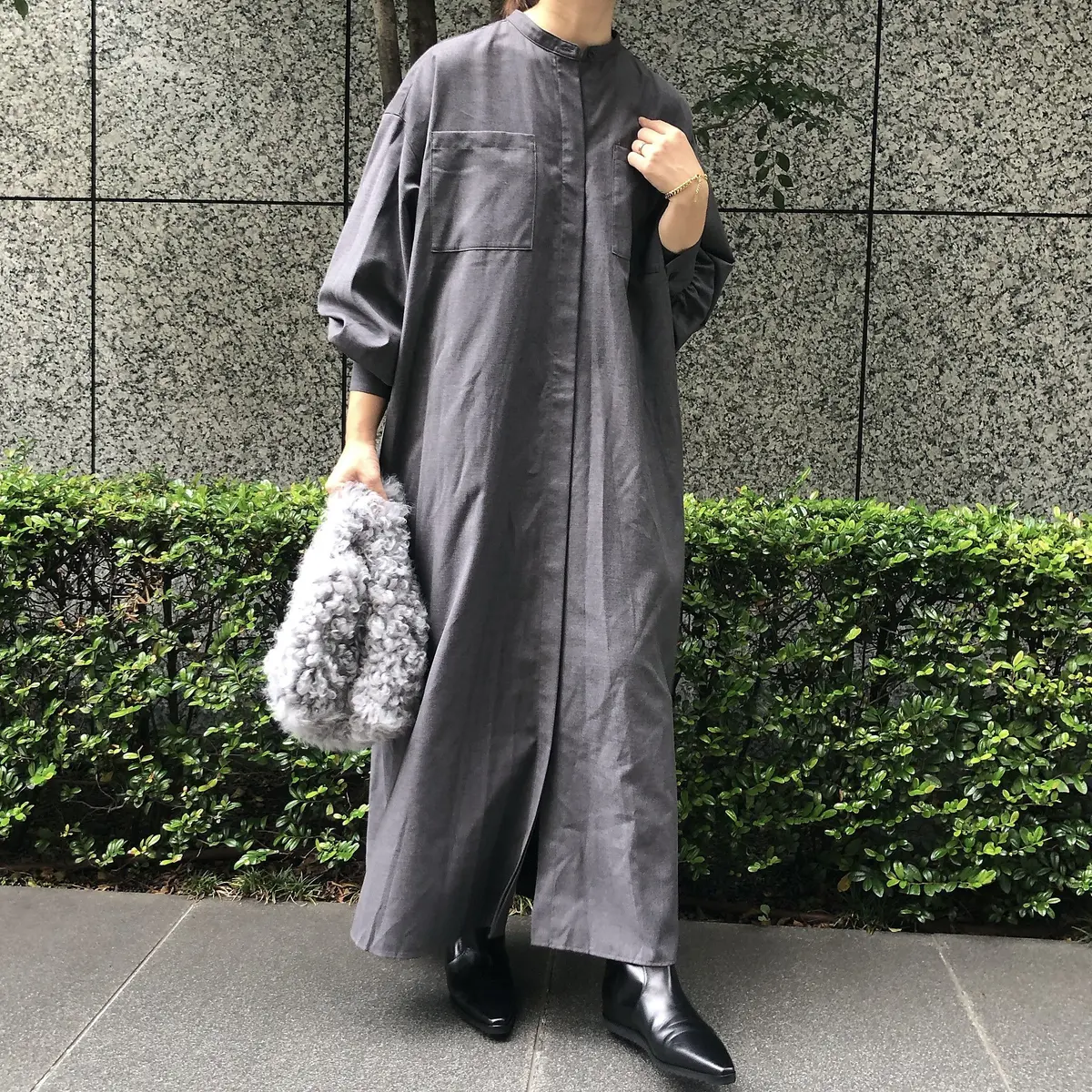 1枚で着回し力の高い万能ワンピース E by eclat バンドカラーワンピース