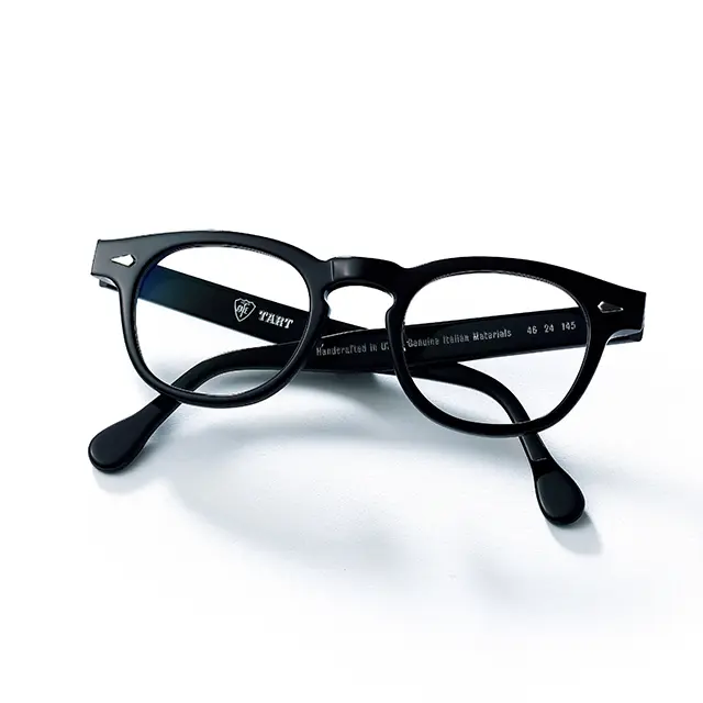 サングラス（レンズは別売り￥9,900〜）￥59,400／アイシンク ヒロブ 新宿店（タート）