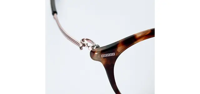 【フォーナインズ】美しいフレームライン