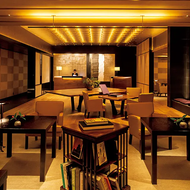 ロビーラウンジ「ザ リビングルーム」