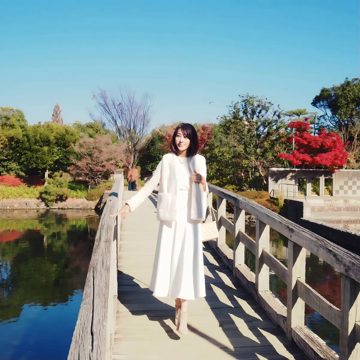 ZARA 4,590 JPY フェイクファーベスト、 エクリュ 