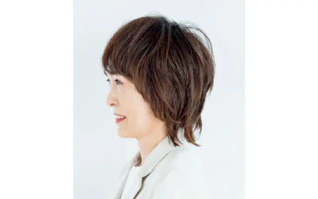 レイヤーで作る丸みのある立体ショート　サイド